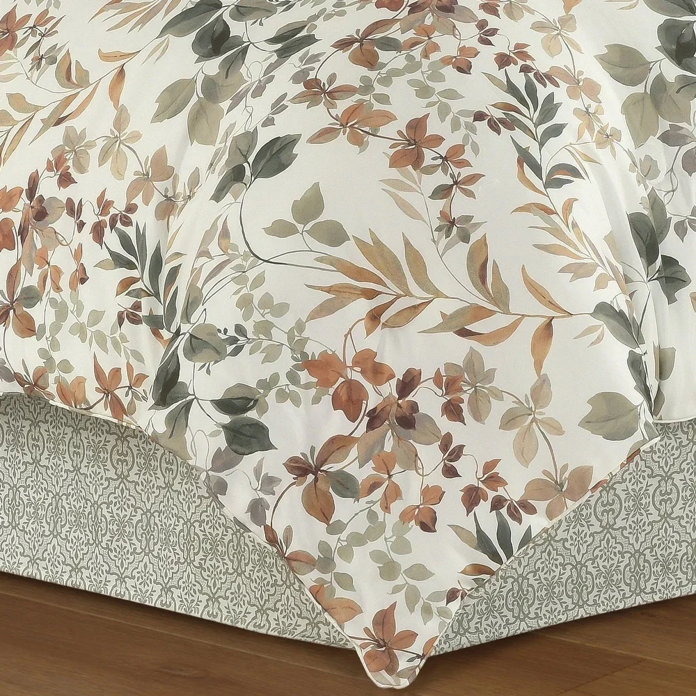 J. Queen New York Evergreen Sage Polyester King 4-pc Comforter